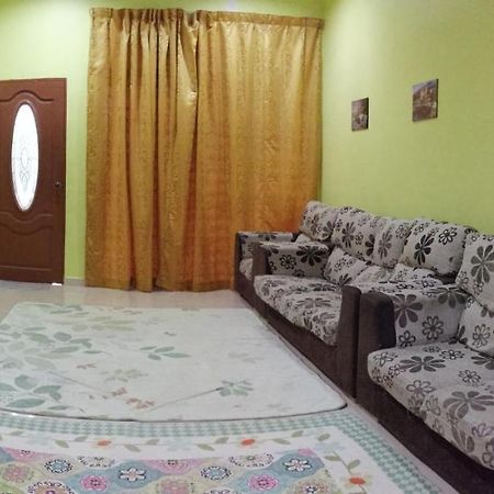 Assyifa Homestay Dungun Exterior photo